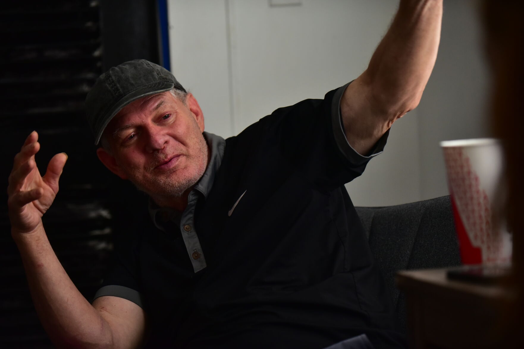 Former Major League Baseball player Lenny Dykstra talks about his time in the Scranton area where he lives now, hoping to create a variety show for people who have suffered strokes. (CHAD SEBRING/STAFF PHOTO)
