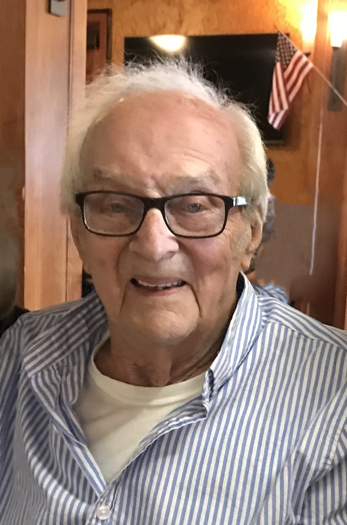 Photo of Robert J. Recker